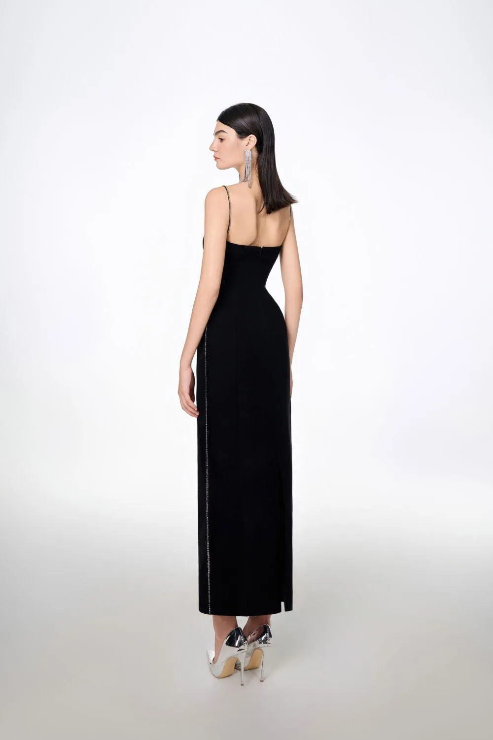 Sophia Straight Sweetheart Neck Crepe Midi Dress